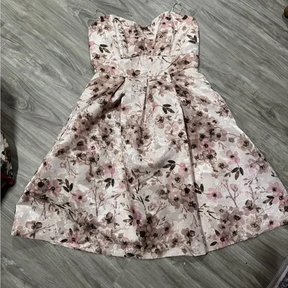 LC Lauren Conrad Runway Elegant Cream Floral Strapless Dress - Picture 5 of 9